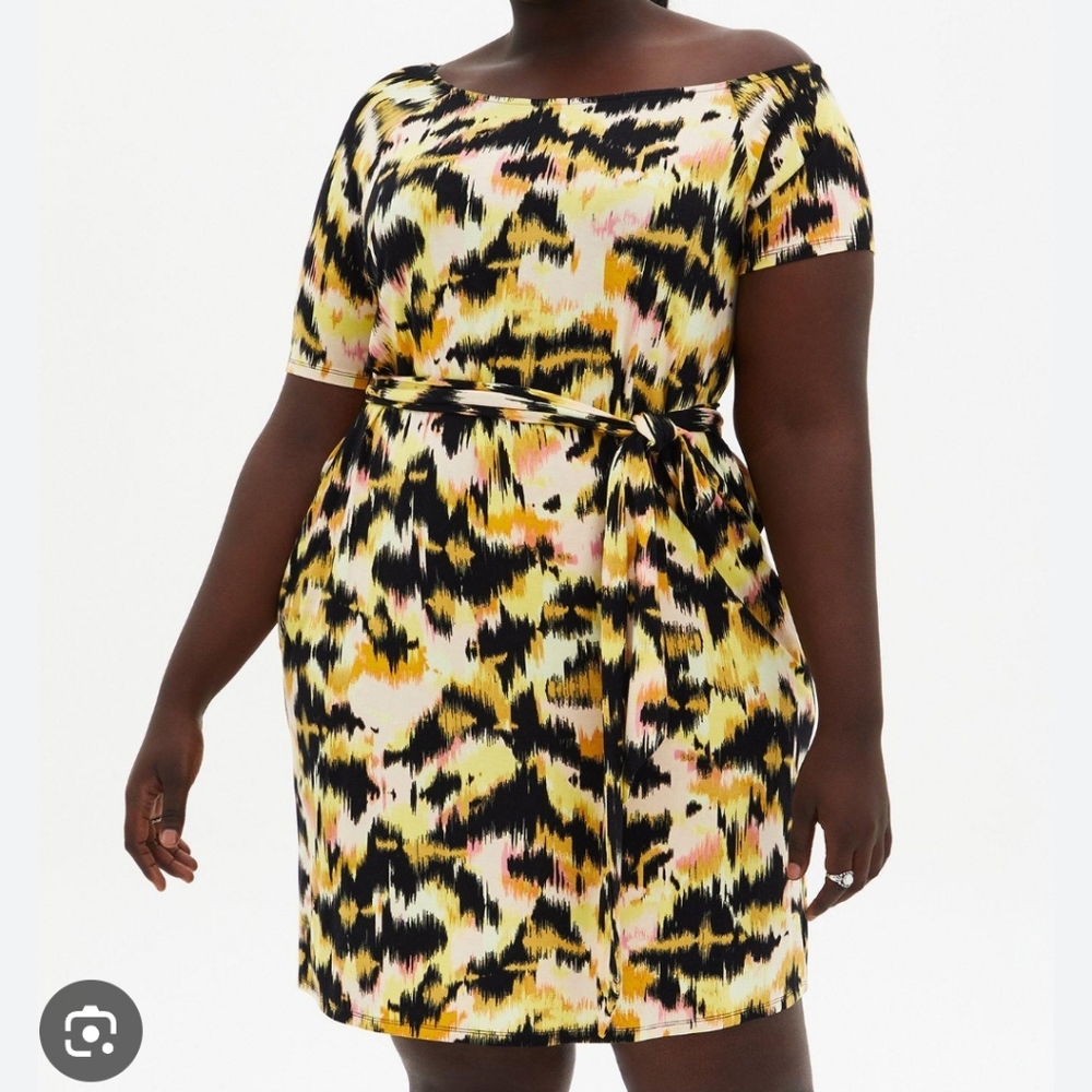 Torrid Plus Size 4Cas Yellow Ikat Callie‎ Dress Size 2X